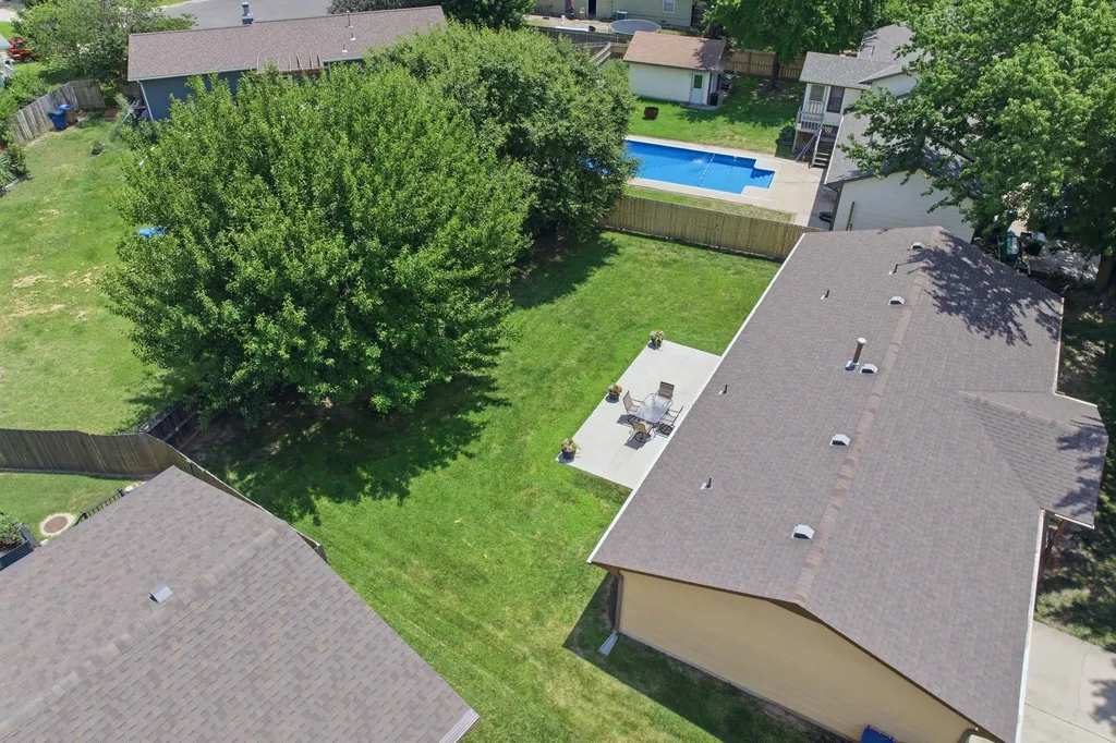 328 N Commanche Drive Kechi KS 67067