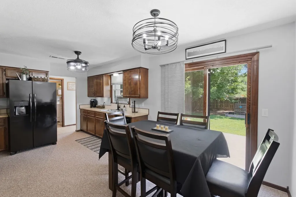 328 N Commanche Drive Kechi KS 67067