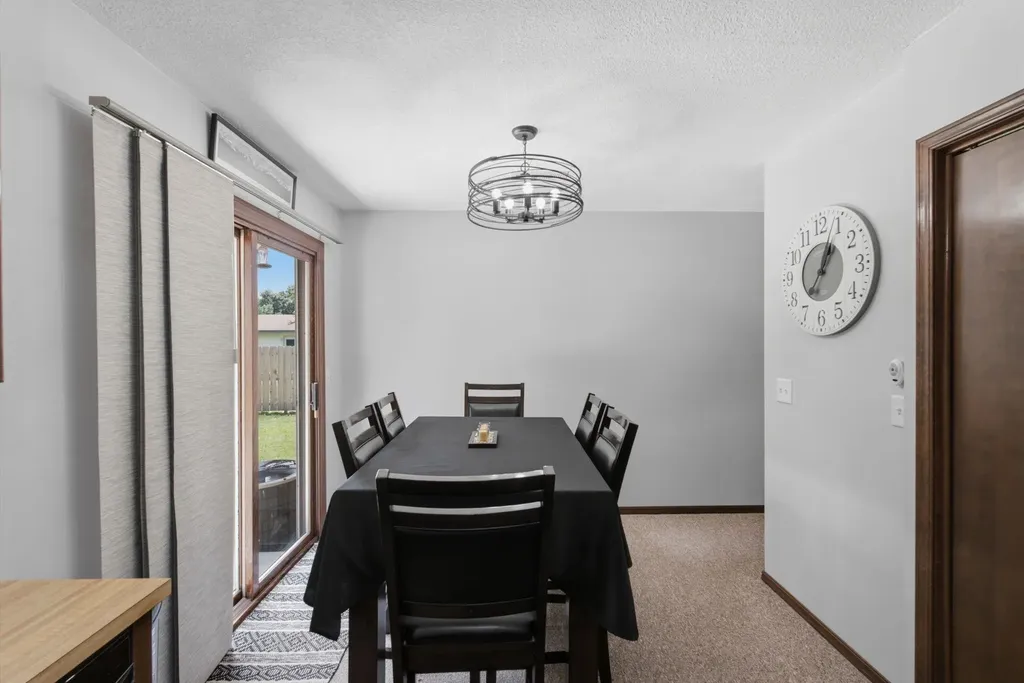 328 N Commanche Drive Kechi KS 67067