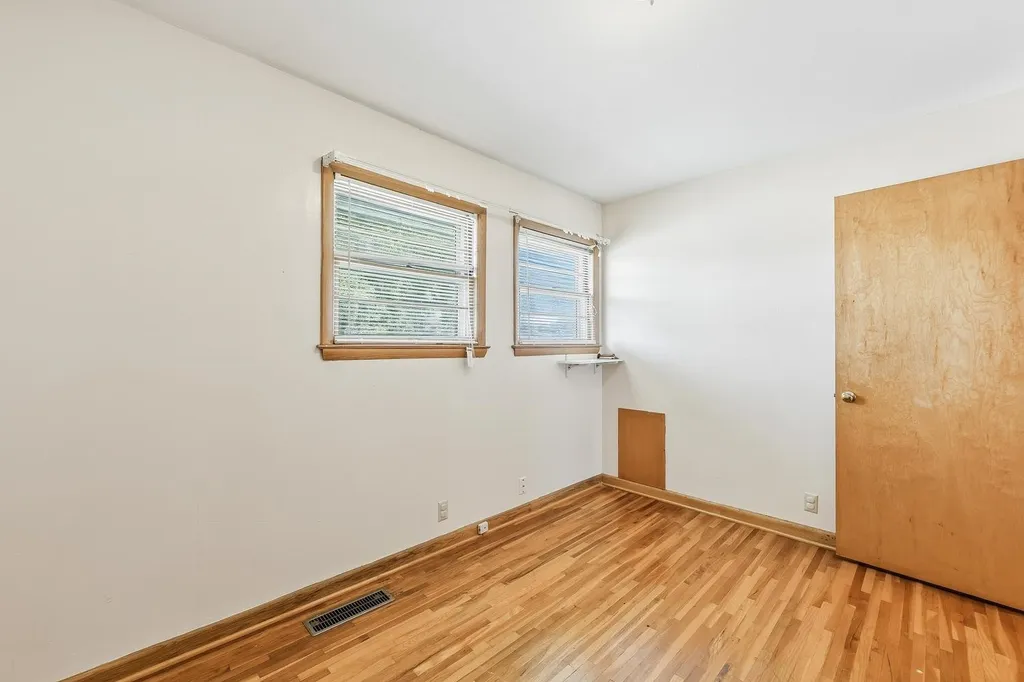 3046 S Hiram Wichita KS 67217