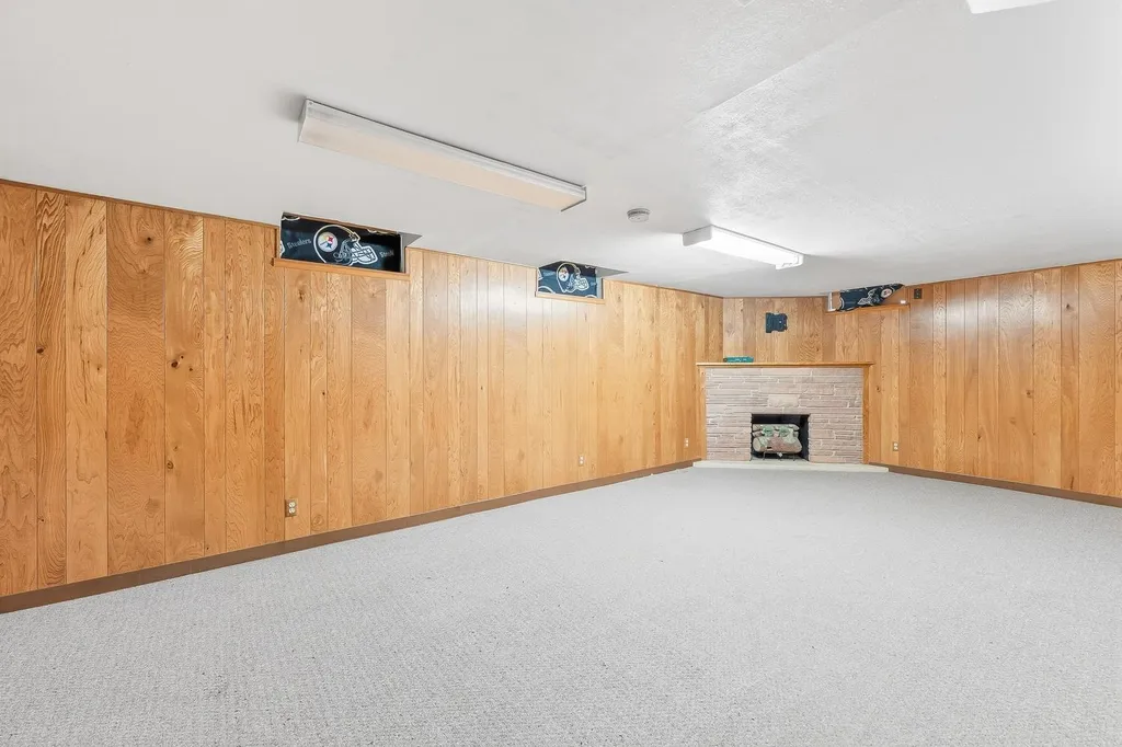 3046 S Hiram Wichita KS 67217