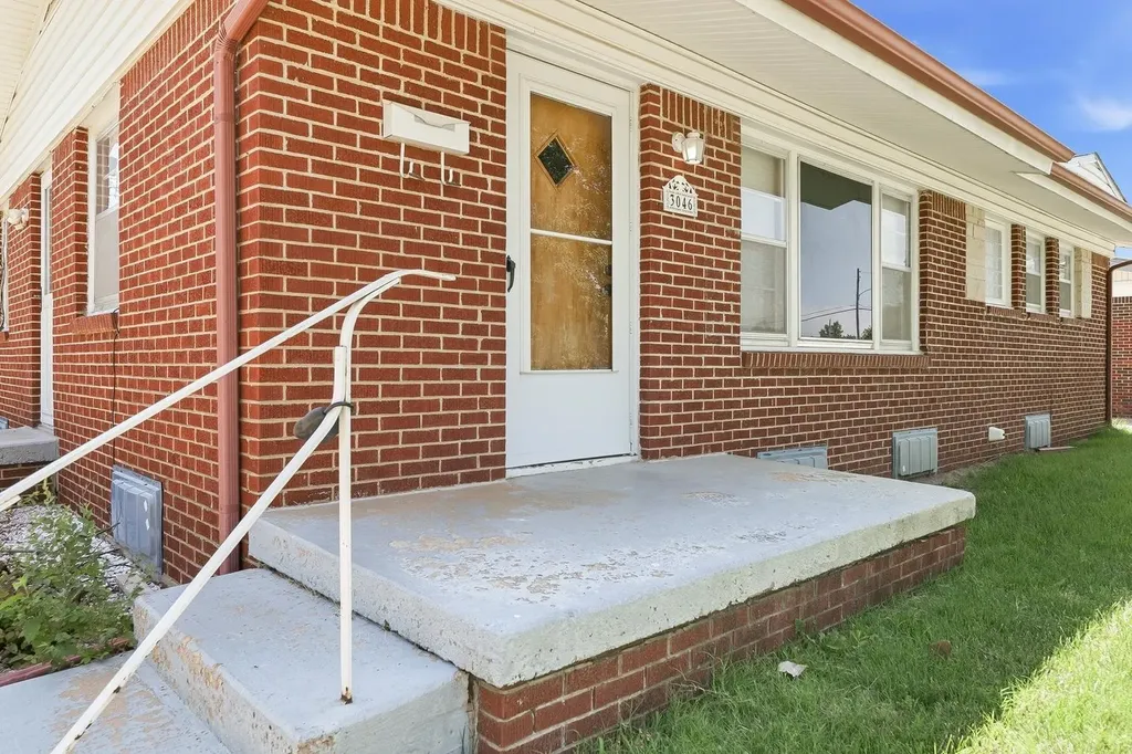 3046 S Hiram Wichita KS 67217