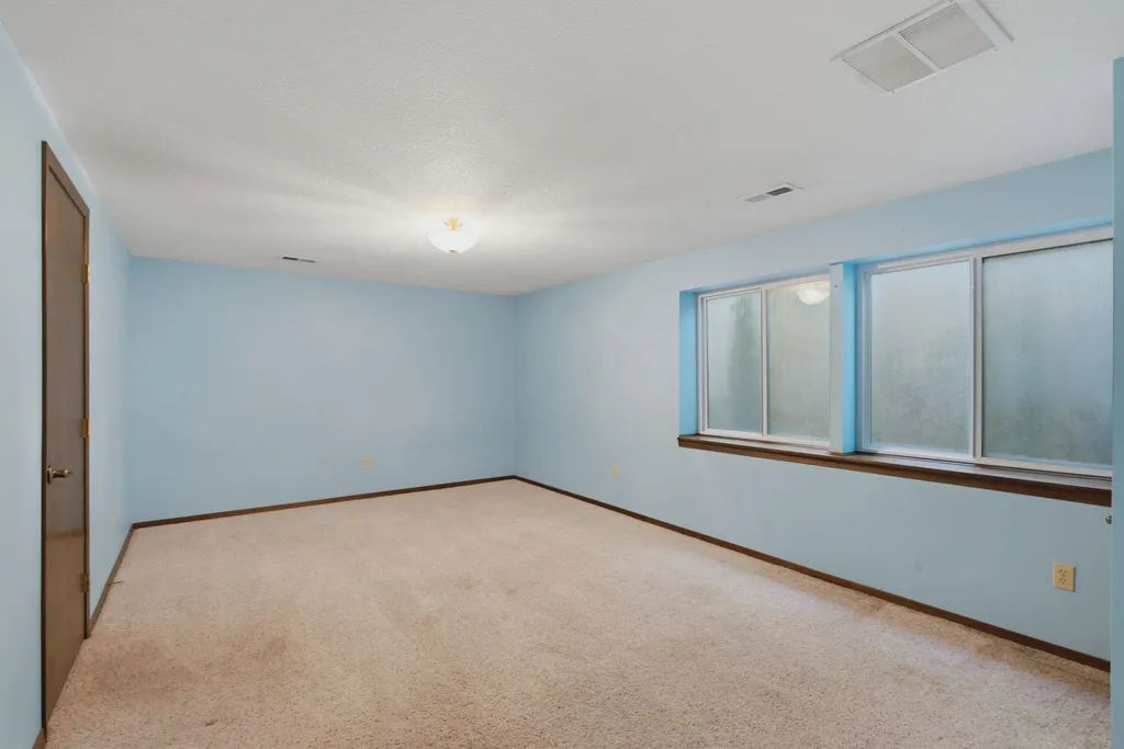 6306 N Bella Road Wichita KS 67204