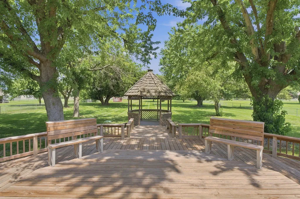 6306 N Bella Road Wichita KS 67204