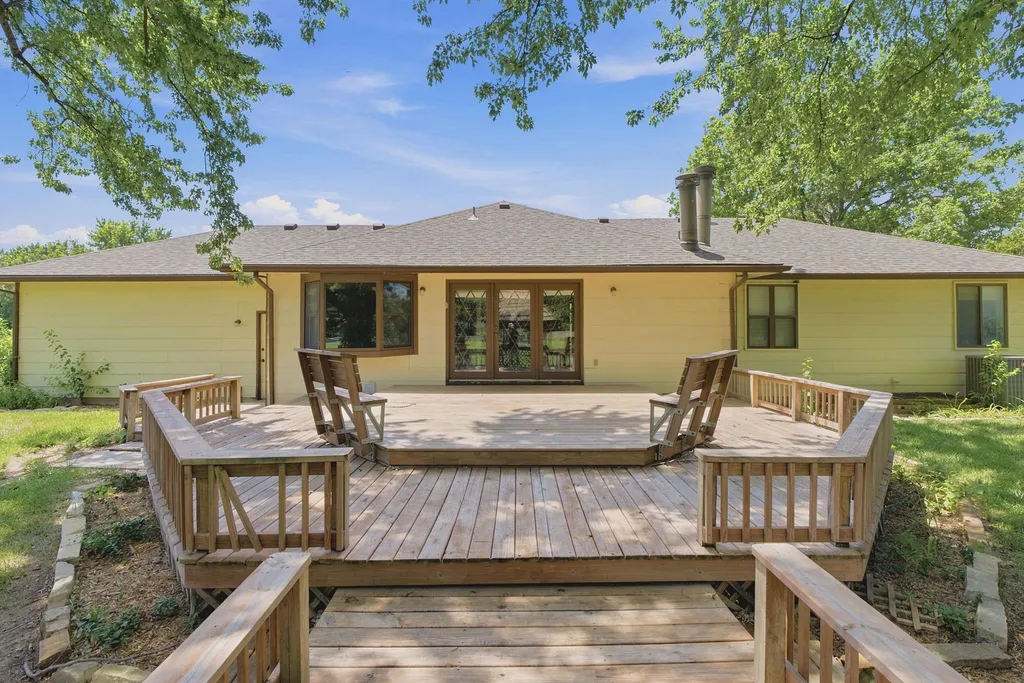 6306 N Bella Road Wichita KS 67204