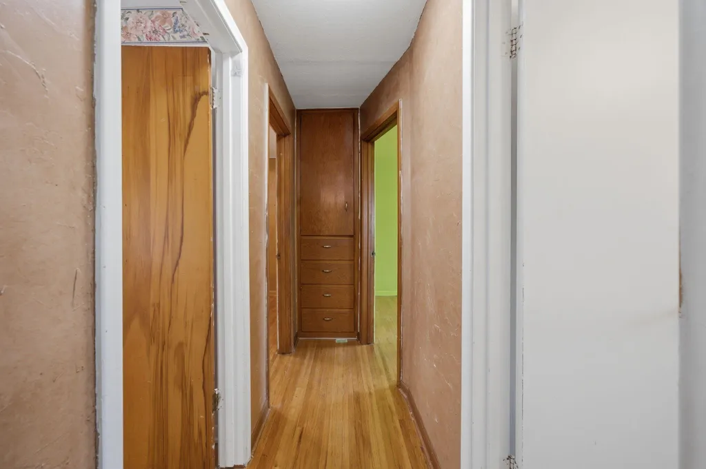 113 S Sunnyside Haysville KS 67060