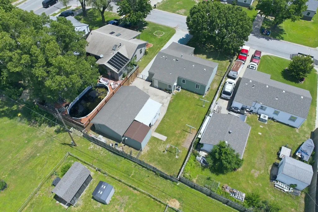 113 S Sunnyside Haysville KS 67060