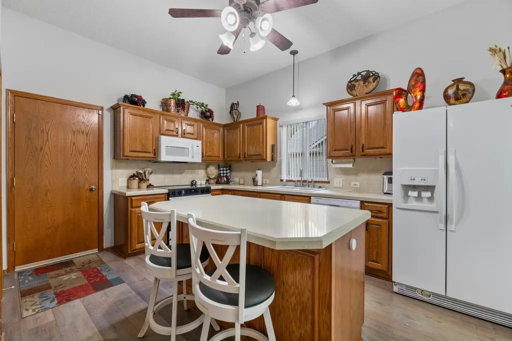 3202 N Wild Rose Wichita KS 67205