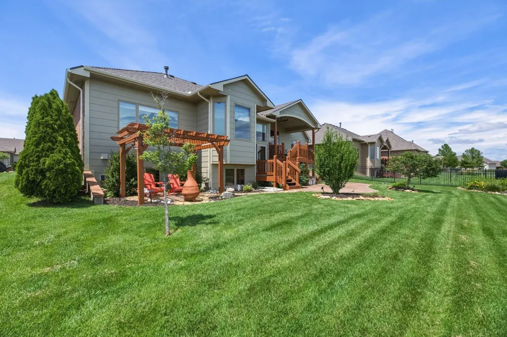 2138 S Sierra Hills Circle Wichita KS 67230