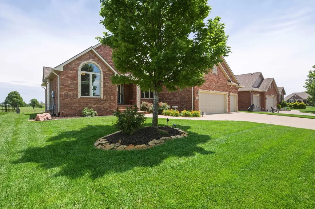 2138 S Sierra Hills Circle Wichita KS 67230