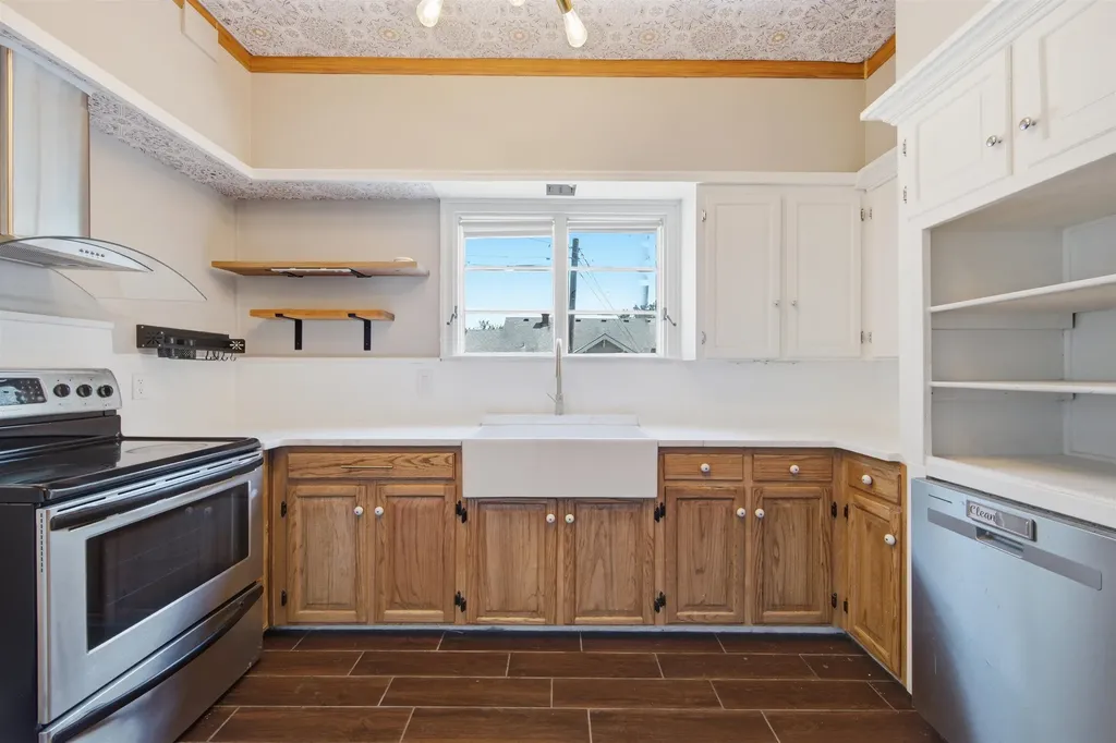 402 N Clifton Avenue Wichita KS 67208