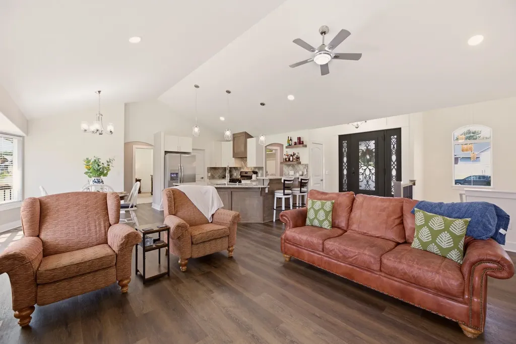 518 N Backwoods Court Valley Center KS 67147