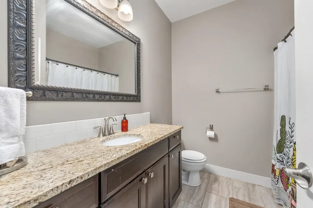 5104 N Colonial Avenue Bel Aire KS 67226