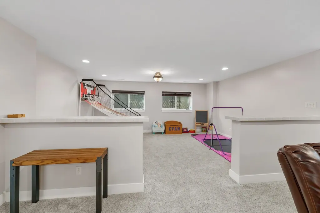 5104 N Colonial Avenue Bel Aire KS 67226