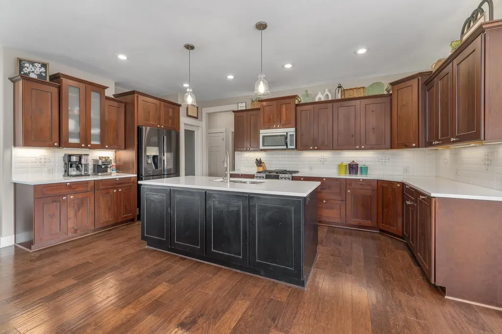 5104 N Colonial Avenue Bel Aire KS 67226