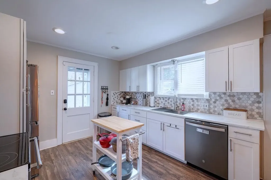 902 E 8th Avenue Winfield KS 67156