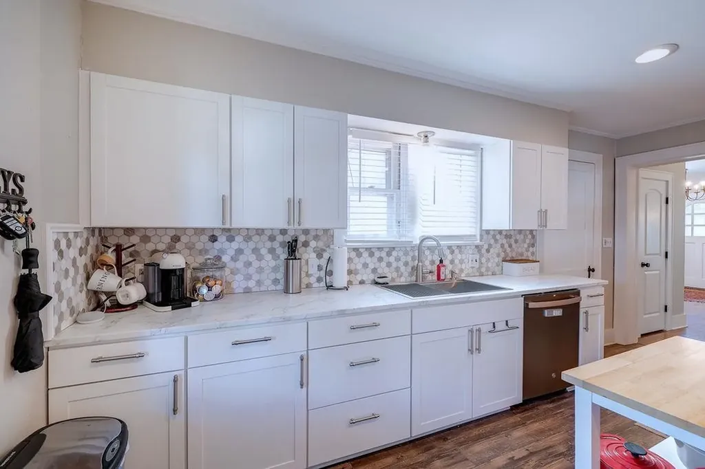 902 E 8th Avenue Winfield KS 67156