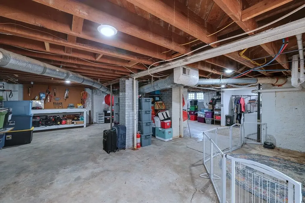 902 E 8th Avenue Winfield KS 67156
