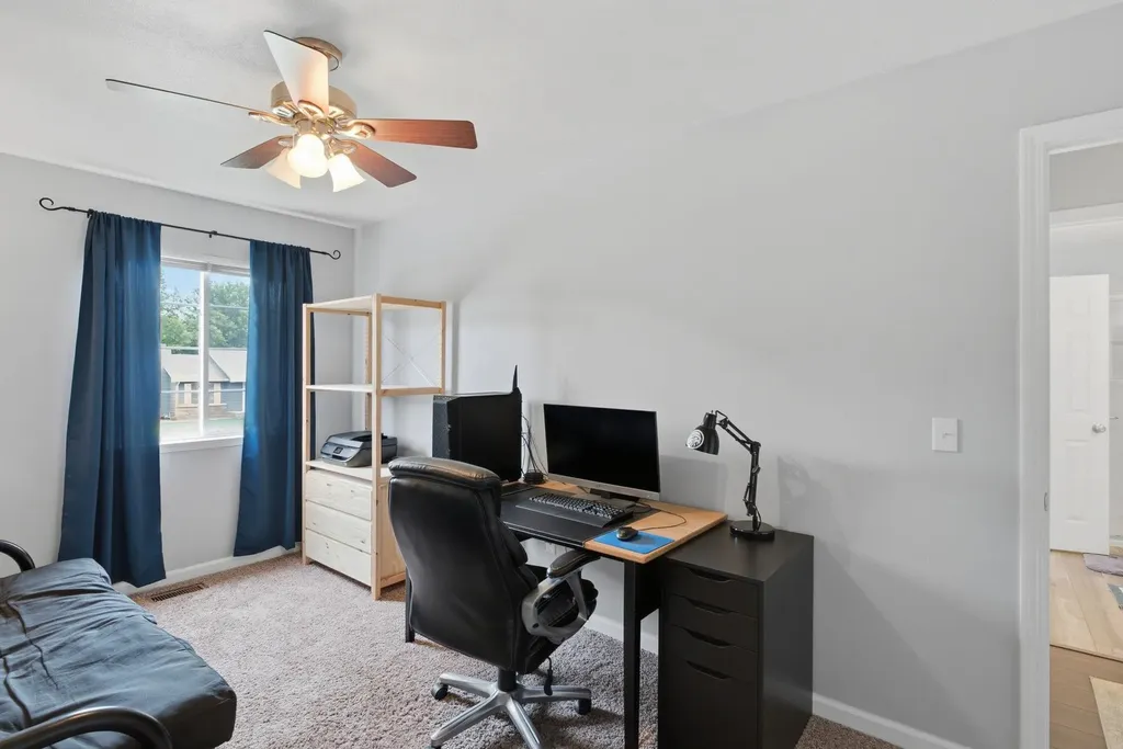 1713 N Redbarn Circle Wichita KS 67212