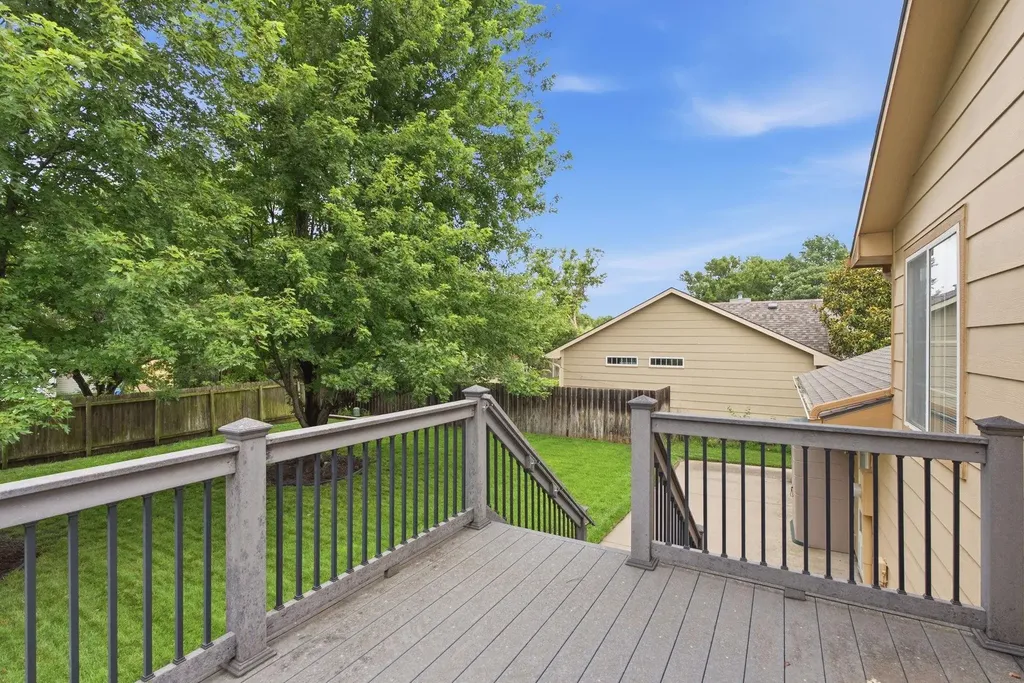 1713 N Redbarn Circle Wichita KS 67212