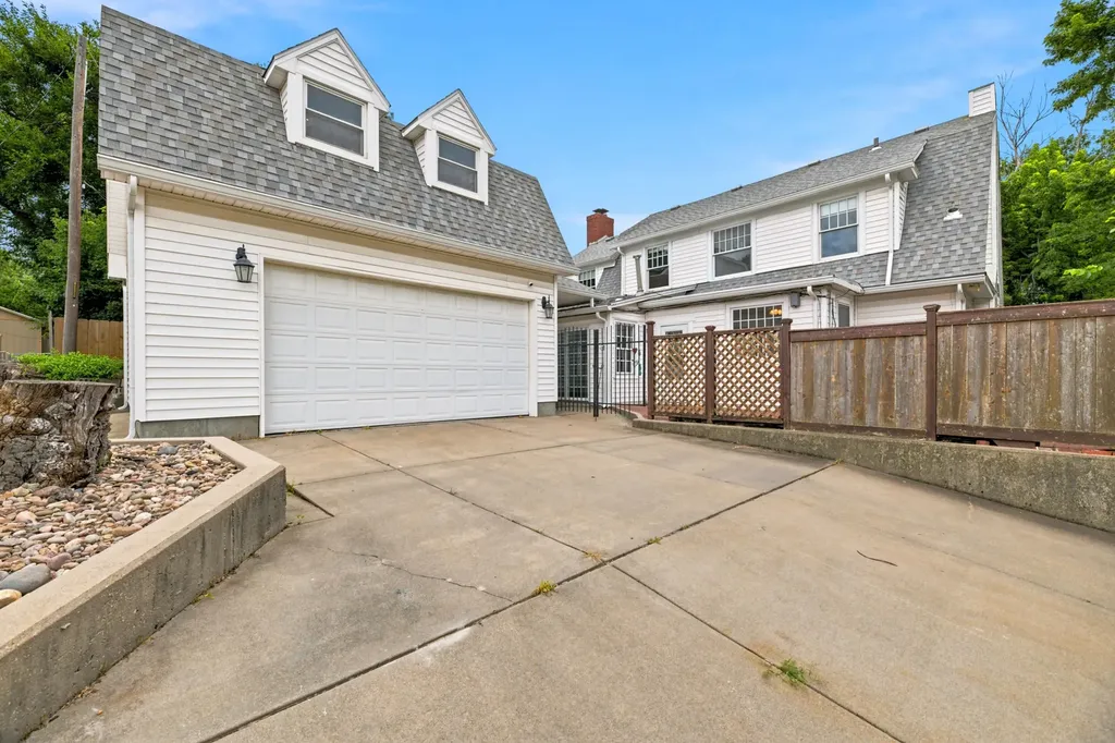 3702 E 3rd Street N Wichita KS 67208