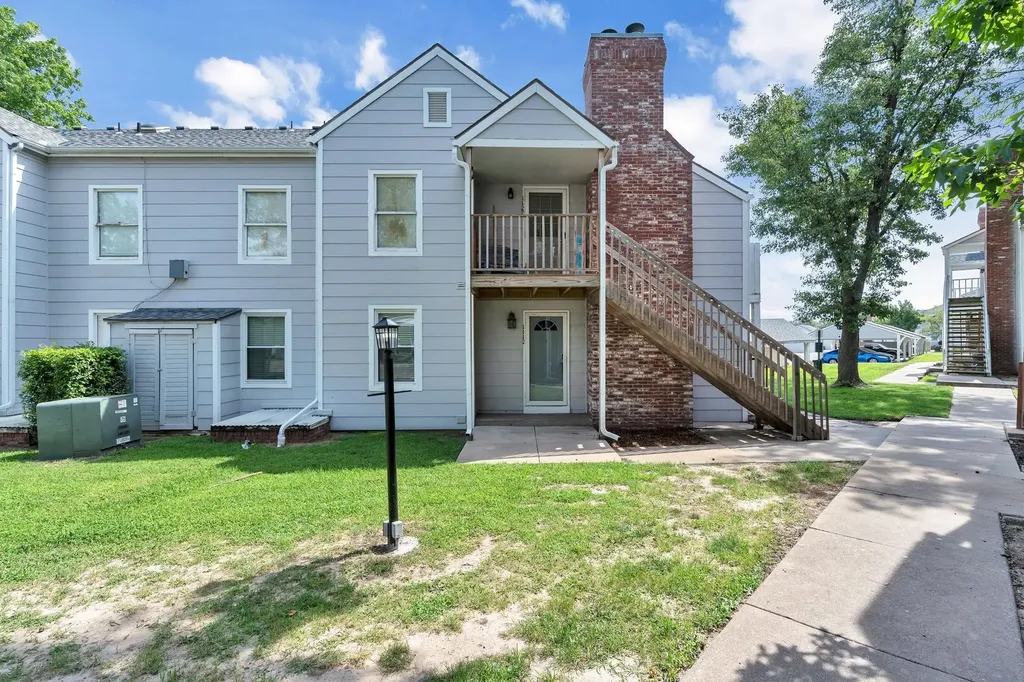 1717 S Cypress Wichita KS 67207