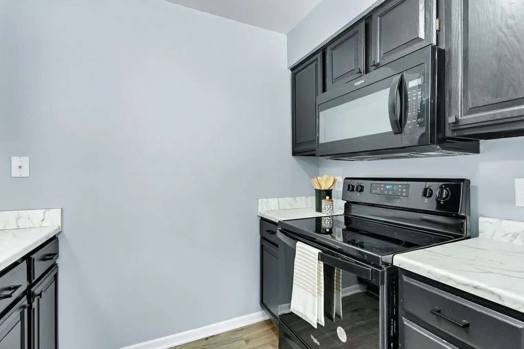 1717 S Cypress Wichita KS 67207