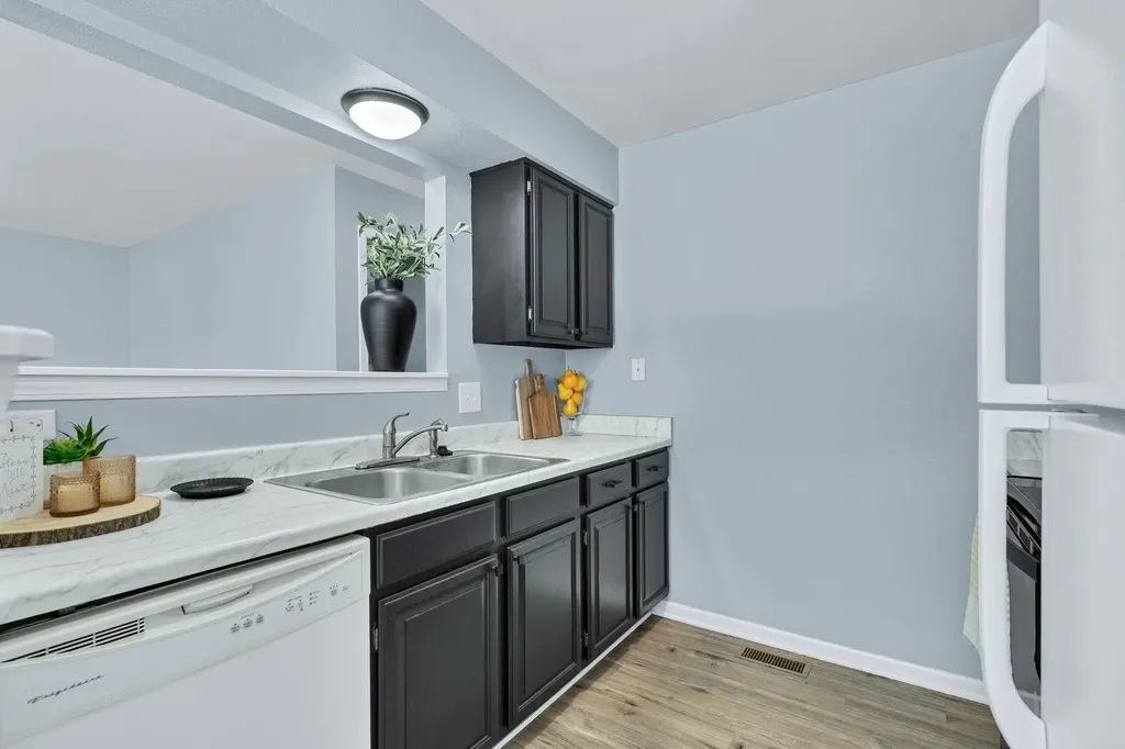 1717 S Cypress Wichita KS 67207