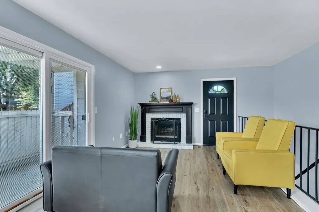 1717 S Cypress Wichita KS 67207