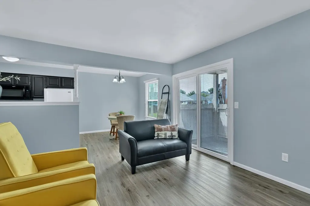 1717 S Cypress Wichita KS 67207