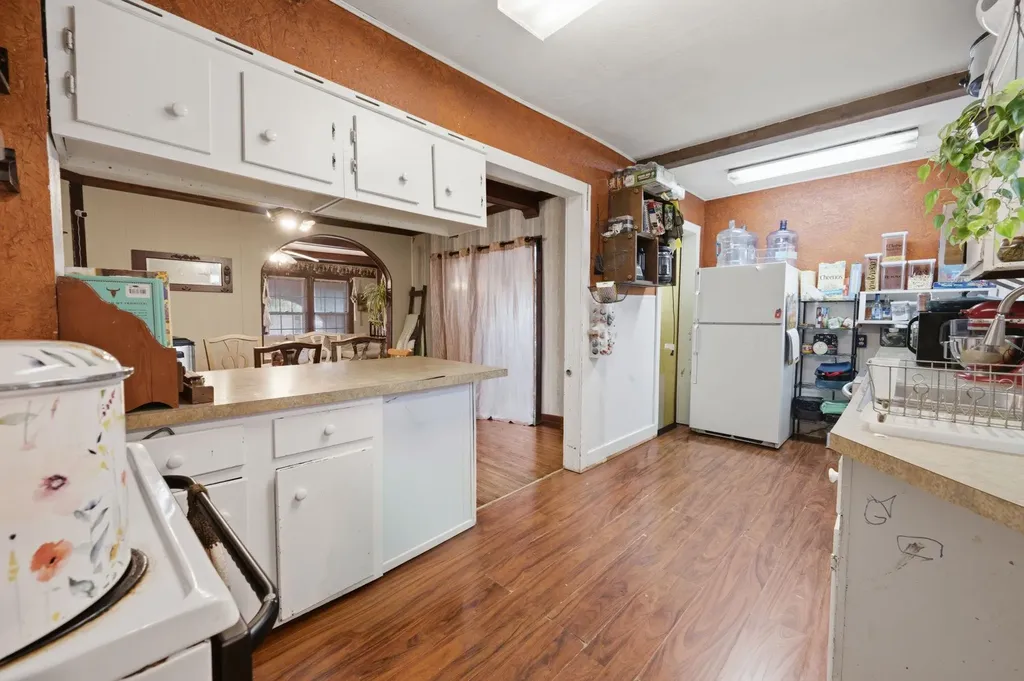 3140 W Maple Wichita KS 67203