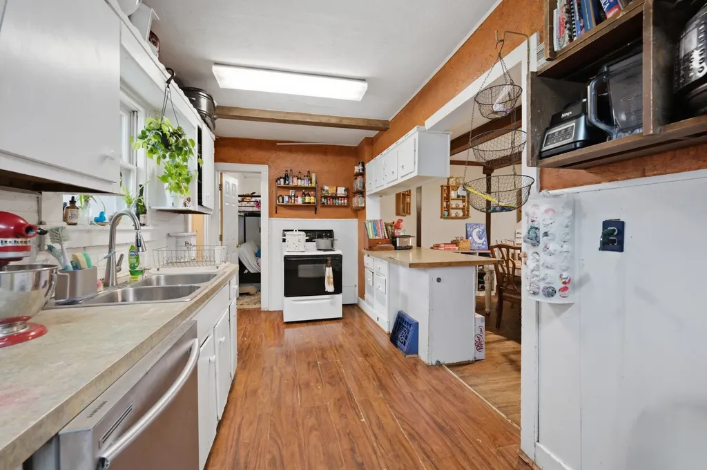 3140 W Maple Wichita KS 67203