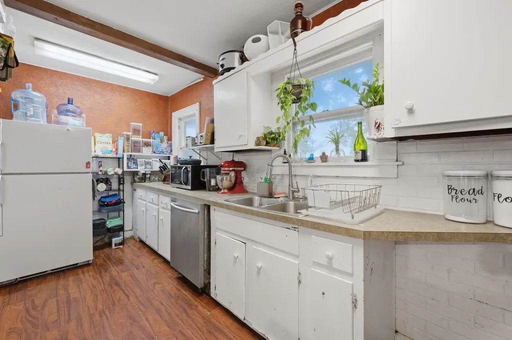 3140 W Maple Wichita KS 67203