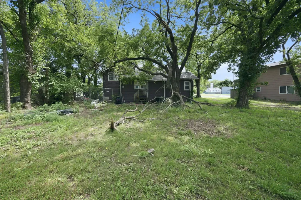 3140 W Maple Wichita KS 67203