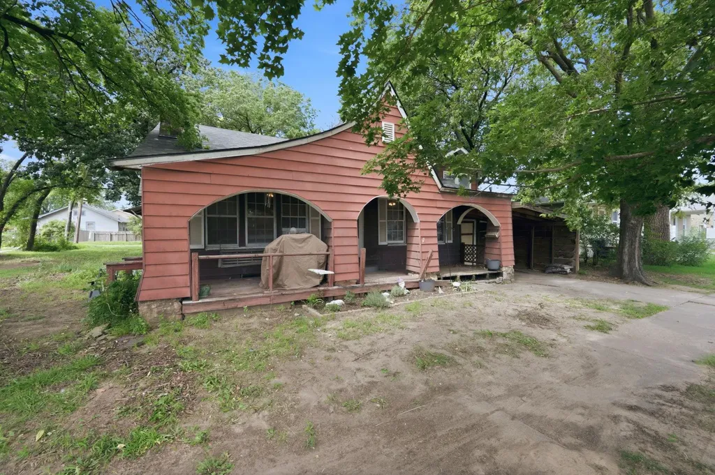 3140 W Maple Wichita KS 67203