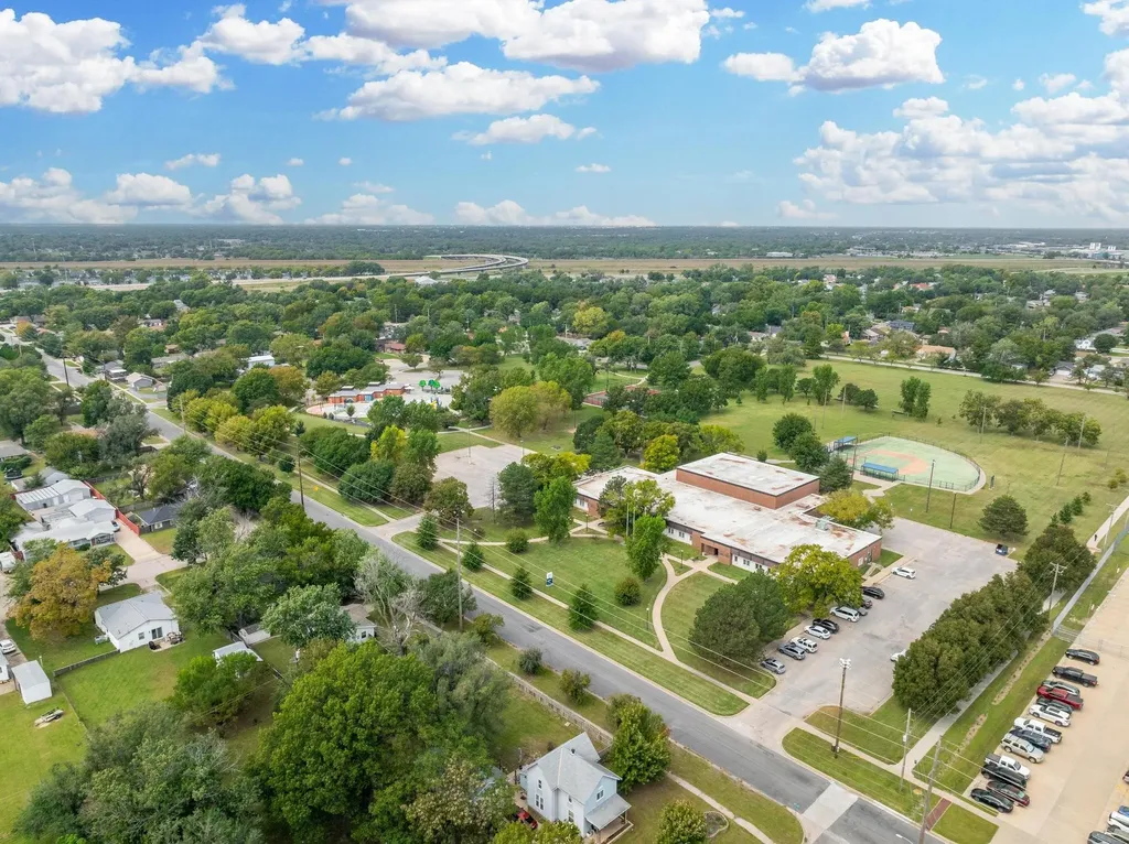 750 N Bebe Wichita KS 67212