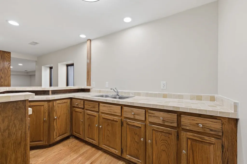 1506 N Caddy Wichita KS 67212