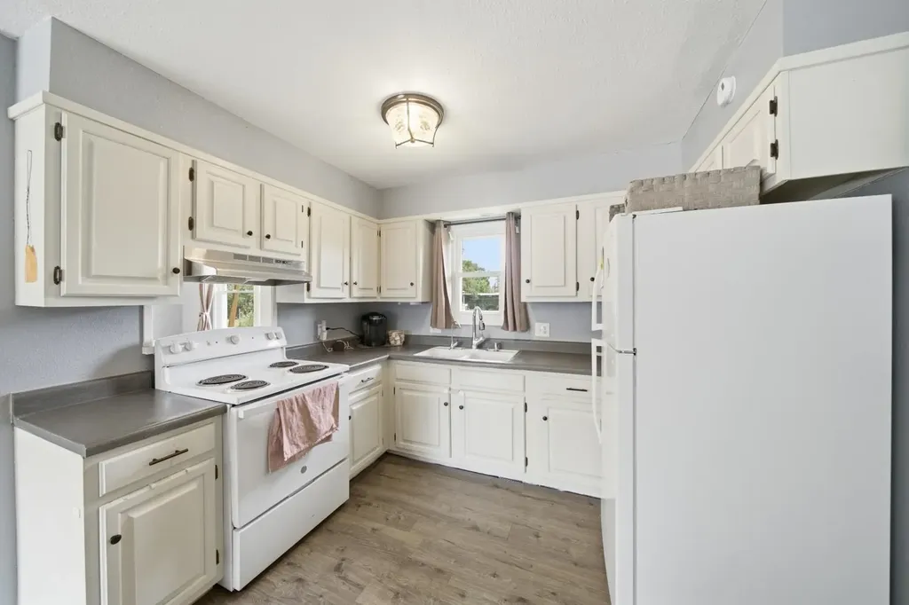 3354 SW 90th Augusta KS 67010