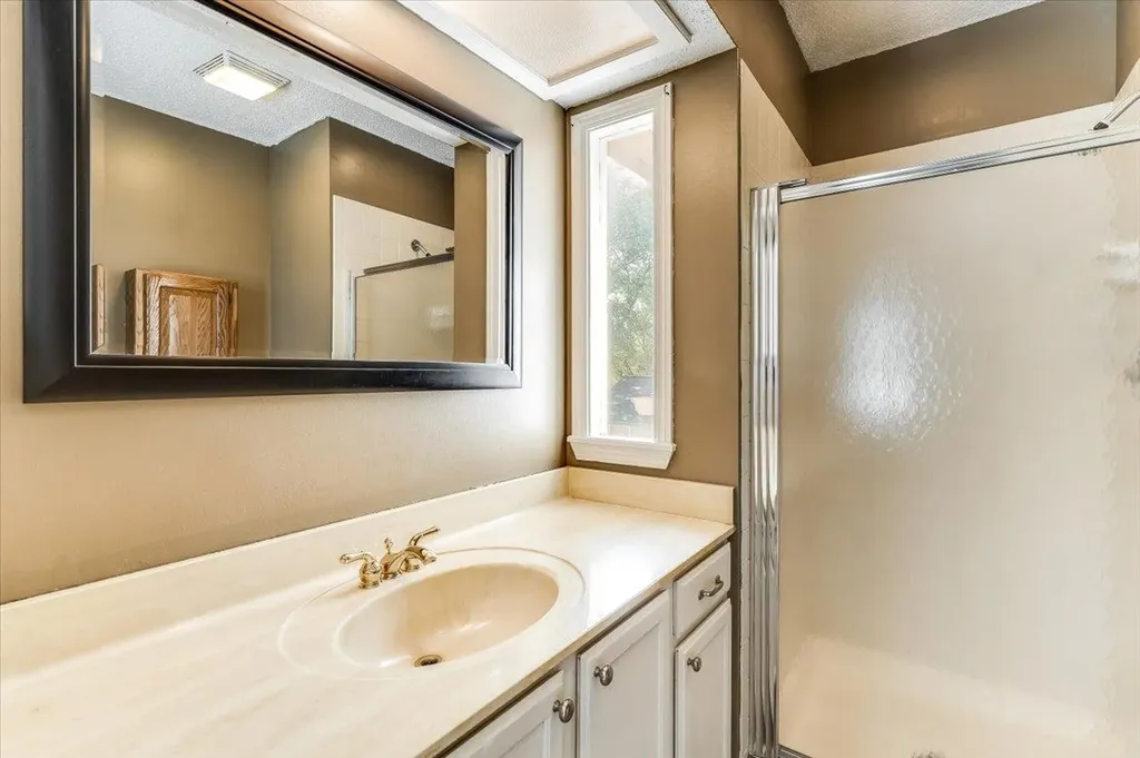 5434 S Washington Avenue Wichita KS 67219