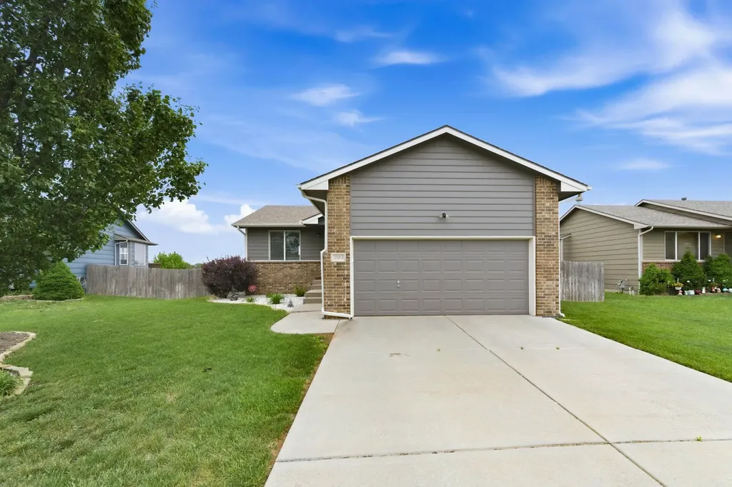 2653 E Spring Hill Court Goddard KS 67052