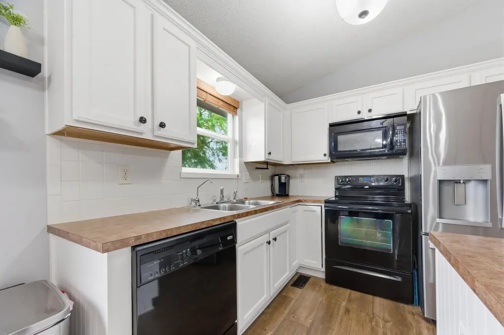 2653 E Spring Hill Court Goddard KS 67052