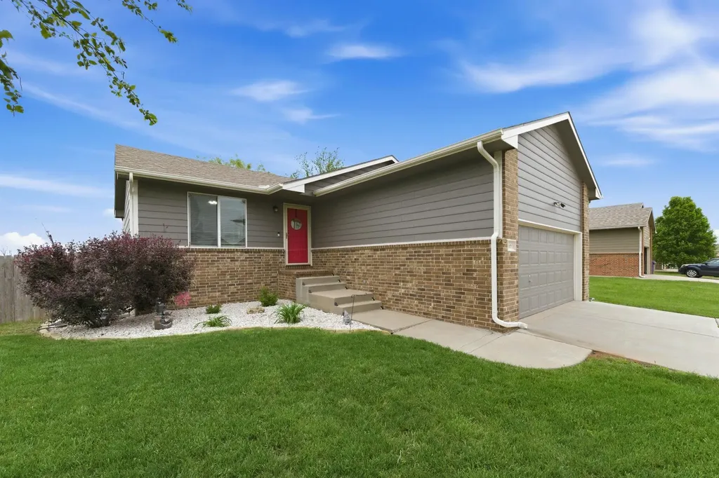 2653 E Spring Hill Court Goddard KS 67052