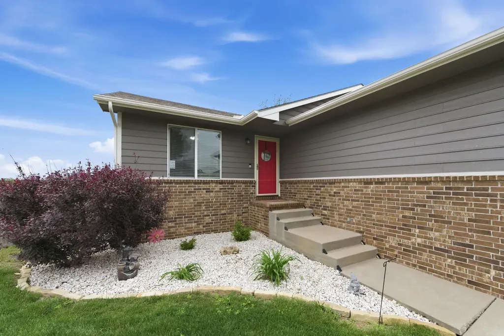 2653 E Spring Hill Court Goddard KS 67052