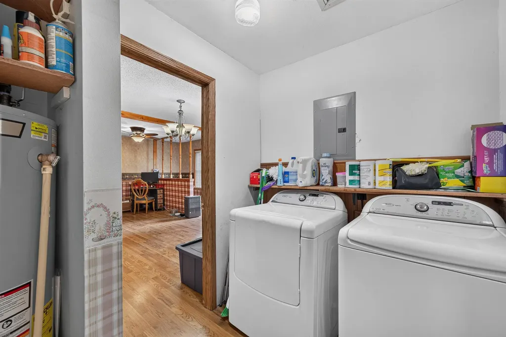 209 W Hunter Haysville KS 67060