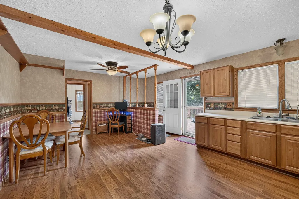209 W Hunter Haysville KS 67060