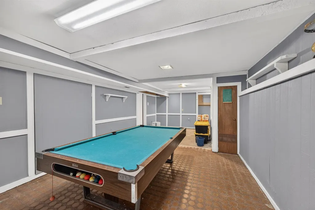 209 W Hunter Haysville KS 67060