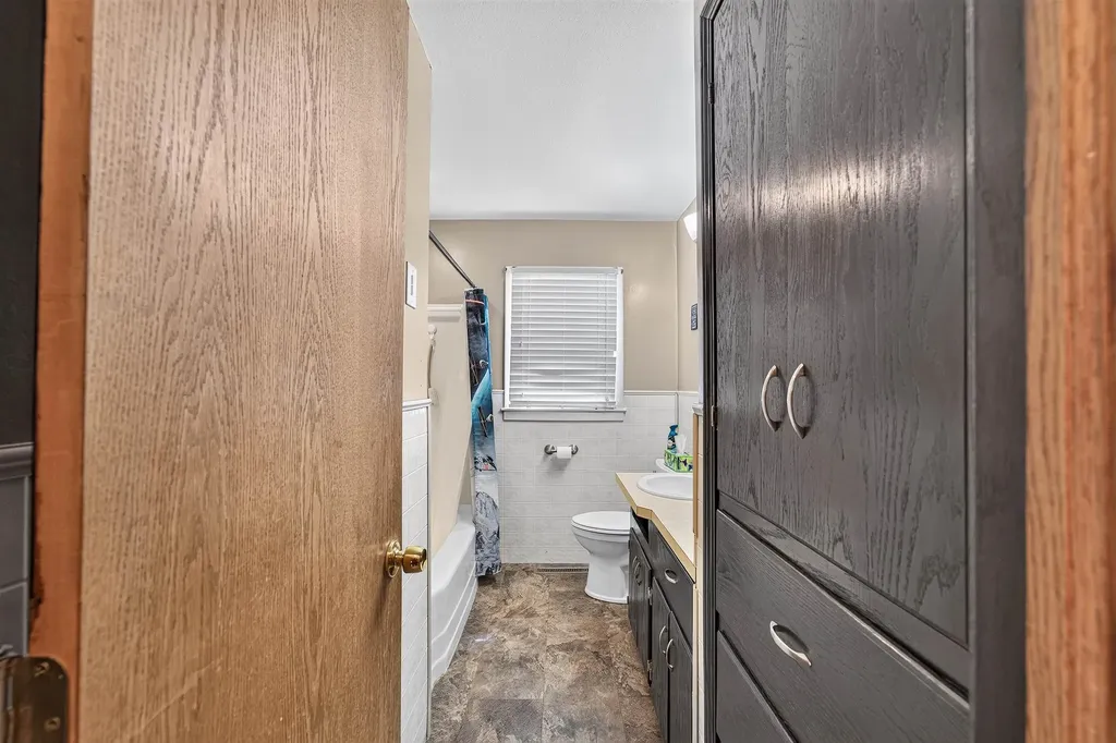 209 W Hunter Haysville KS 67060