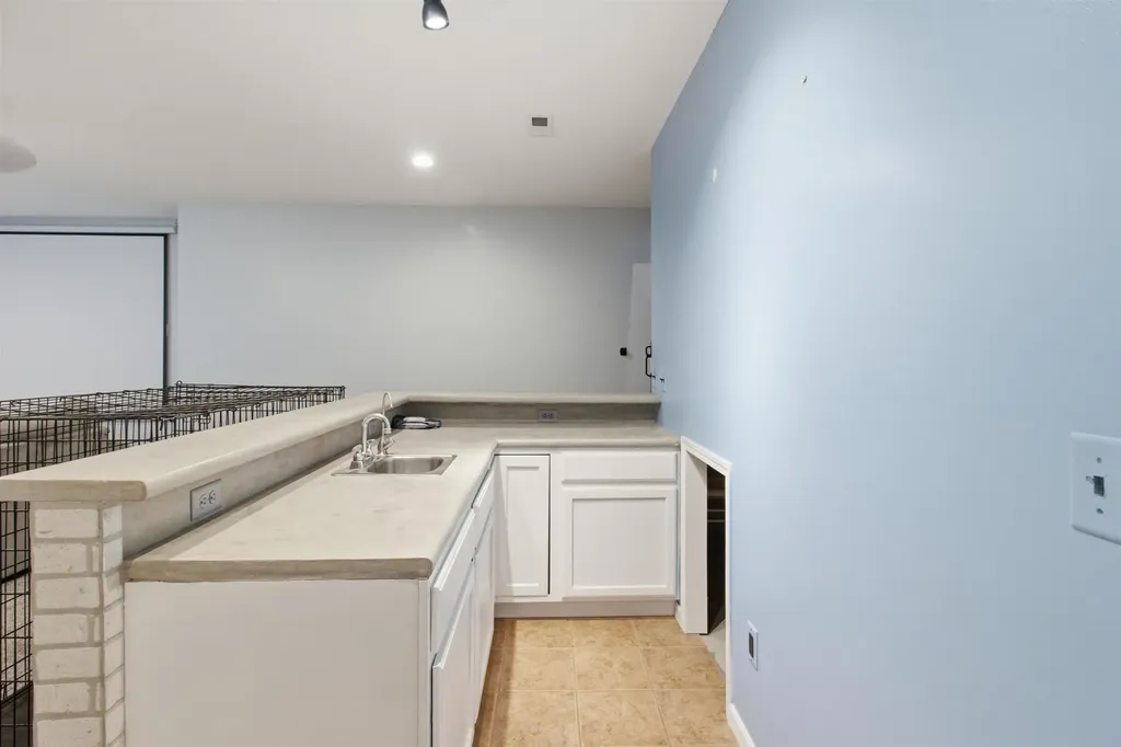 8615 Amber Ridge Viola KS 67149