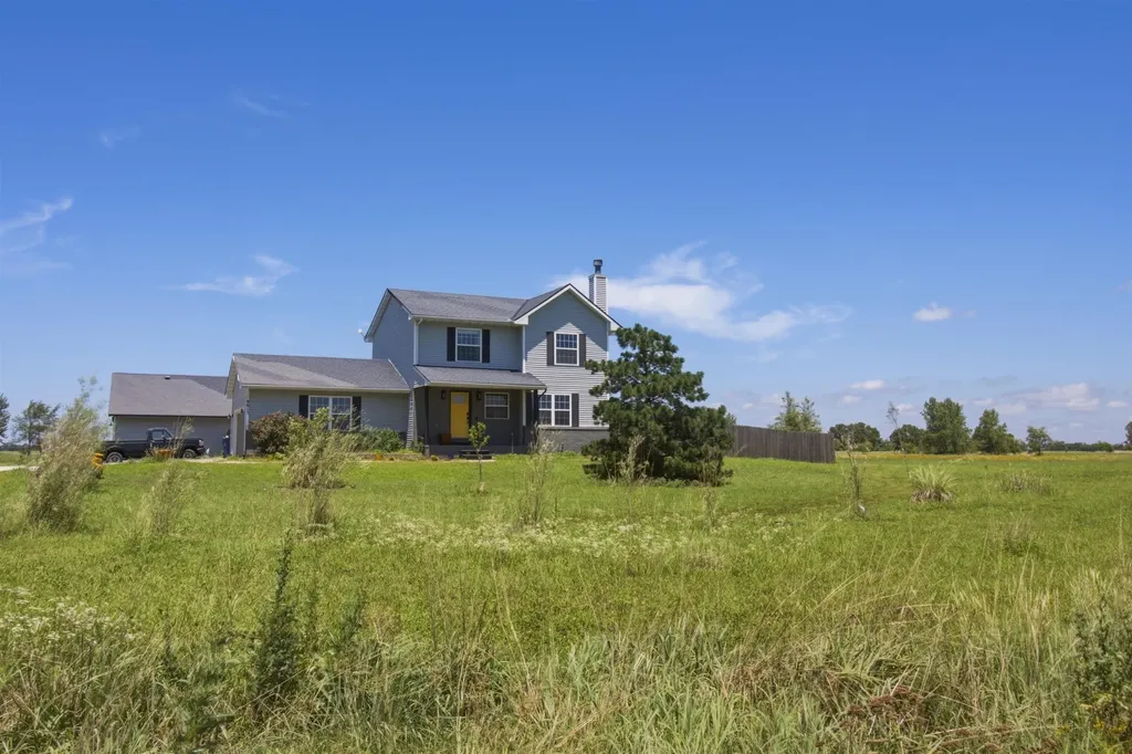 8615 Amber Ridge Viola KS 67149
