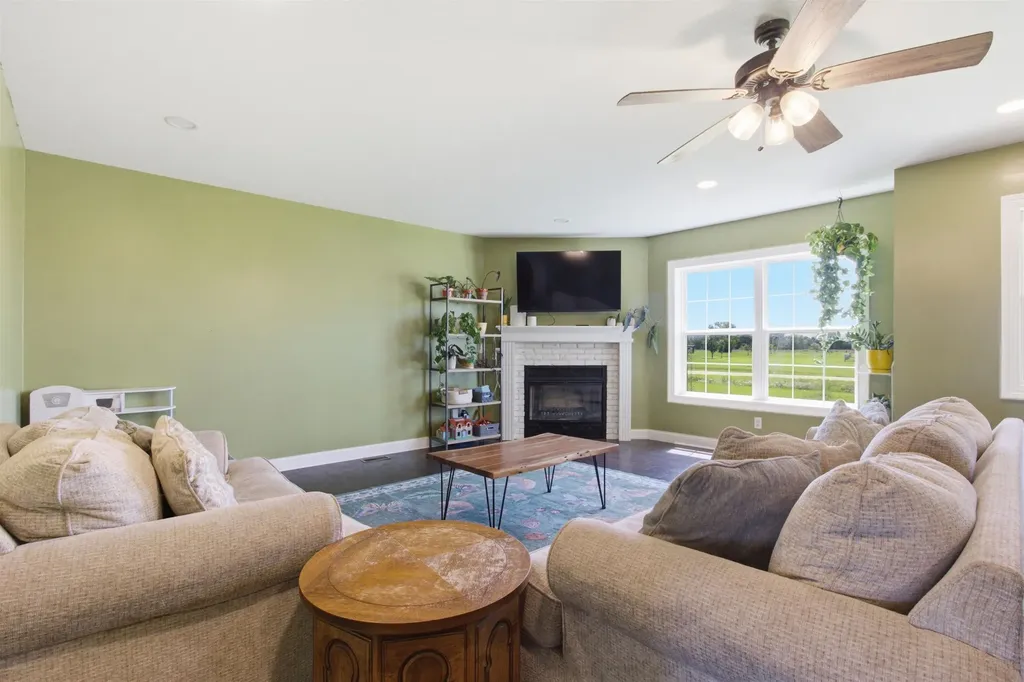 8615 Amber Ridge Viola KS 67149